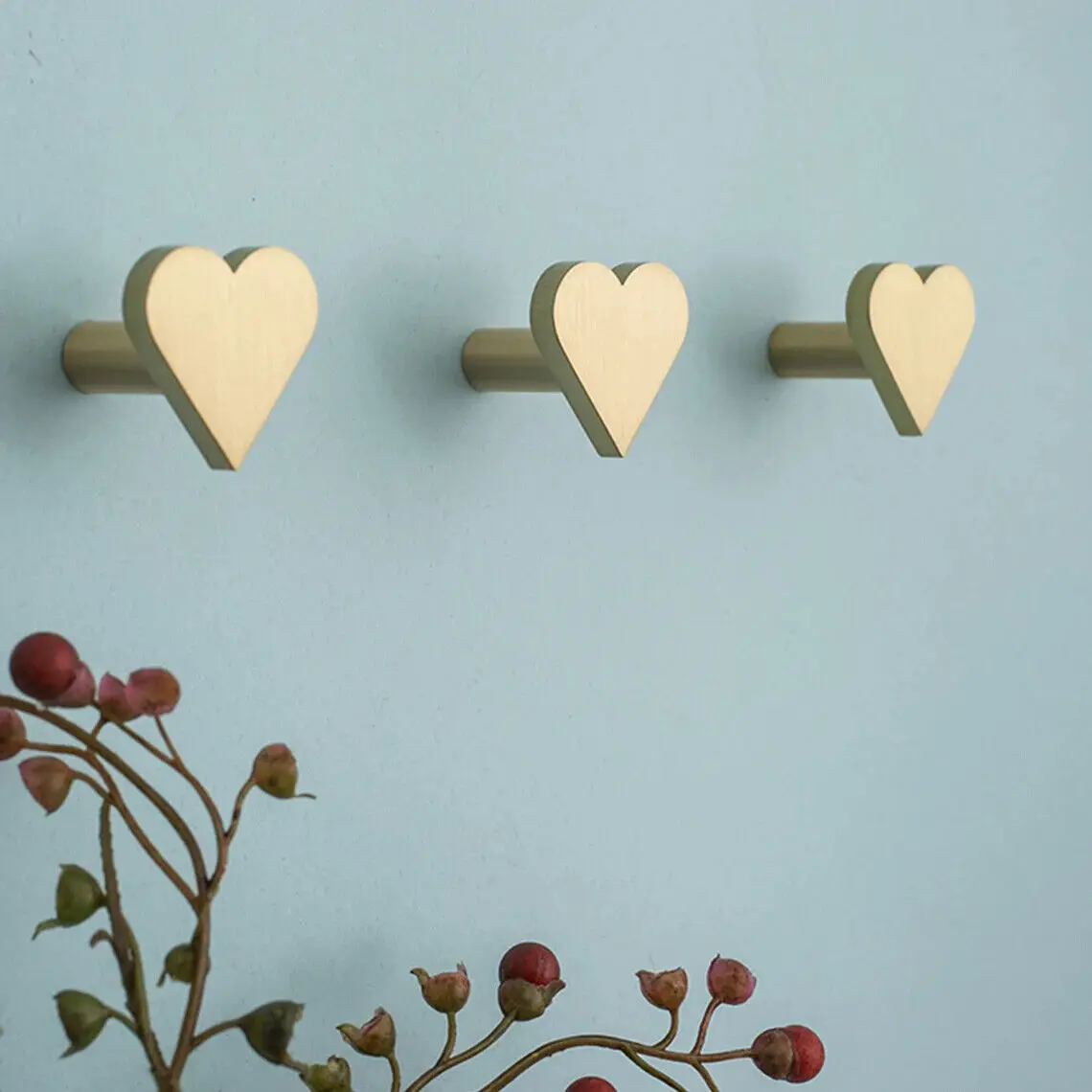 MFYS Solid Brass Love Heart Wall Mounted Coat Hooks Cute Clothes Hangers for Children's Room Gold Keys Hats Bags Racks