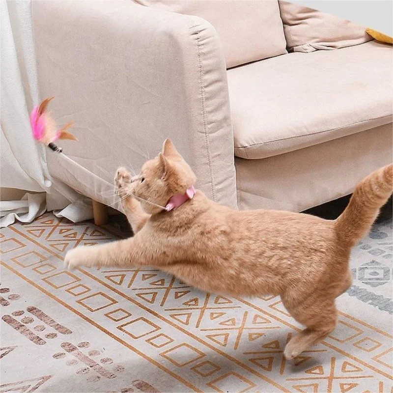 Free Hands Collar Cat Teaser Stick Adjustable Feather Collar Toy with Bell Self-Highlighting Feather Collar Cat Teaser