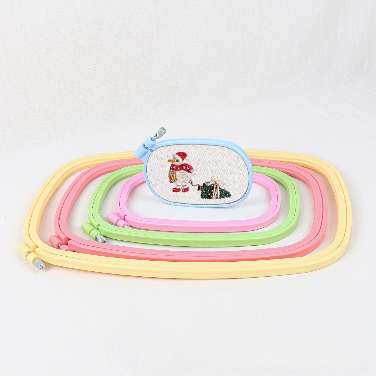 Multi-Size Plastic DIY Embroidery Hoops Square Shape Cross Stitch Hoops Frame Ring Household Craft Embroidery Set Sewing Accesso