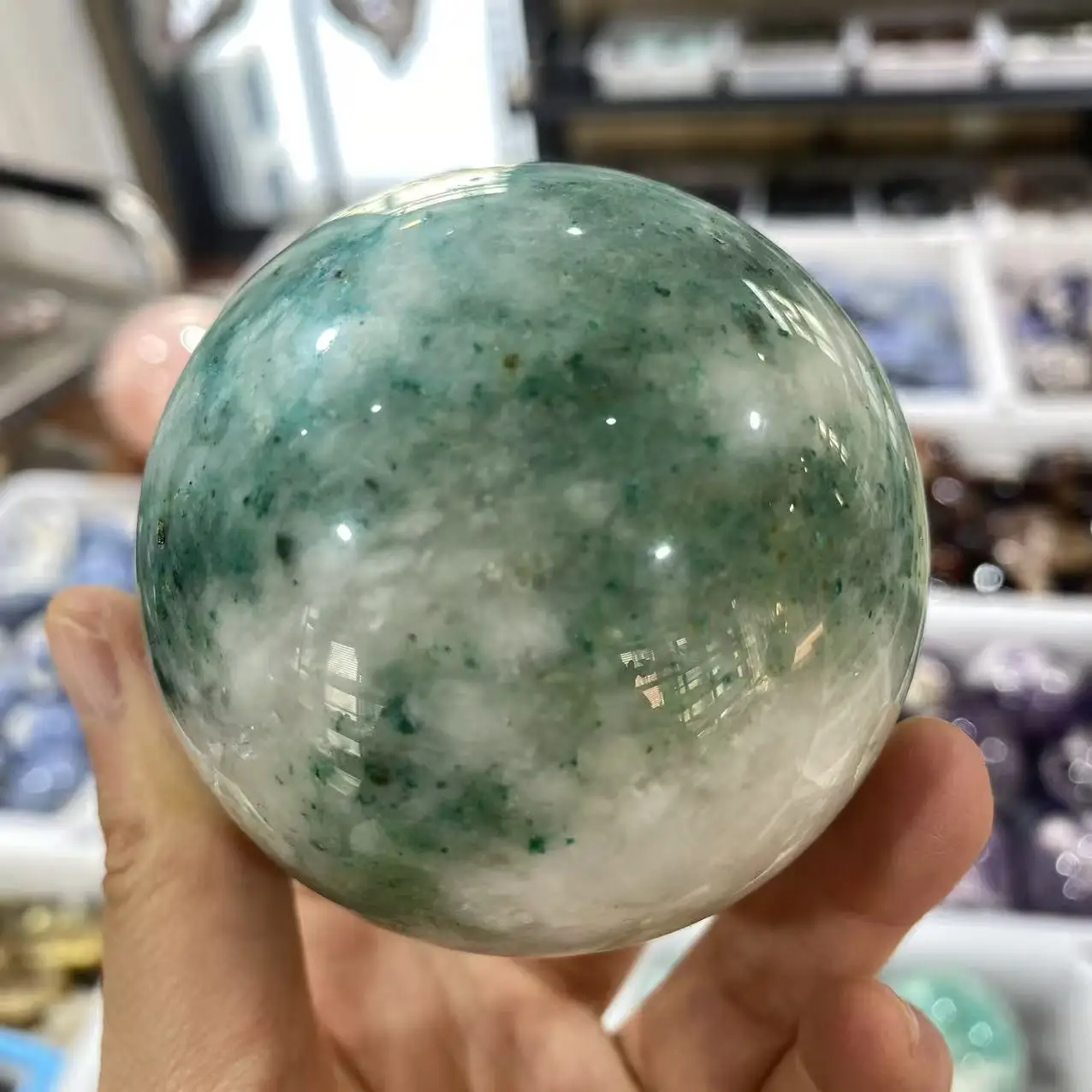 

Natural Phoenix Stone Crystal Quartz Balls, With Healing Properties, Hand-Polished, Suitable For Home Aquariums, Offices, Decora