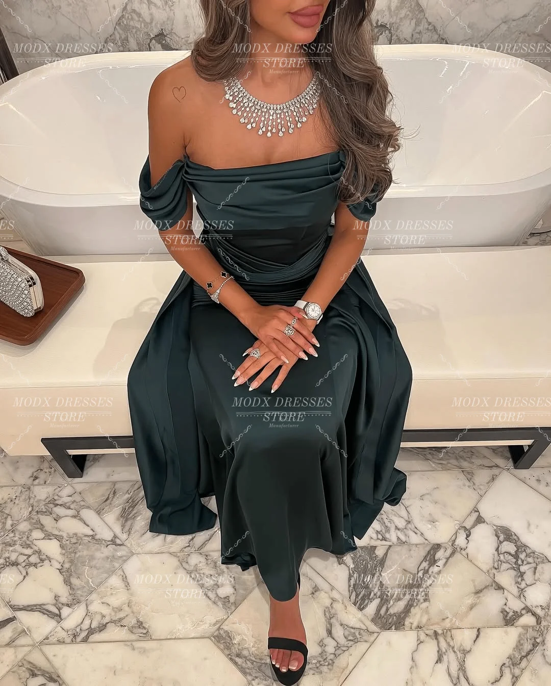 

MODX Sexy Dark Green Satin Arabic Evening Dresses Off-shoulder Customized Women Party Dress Formal Celebrity Gowns Quinceanera D