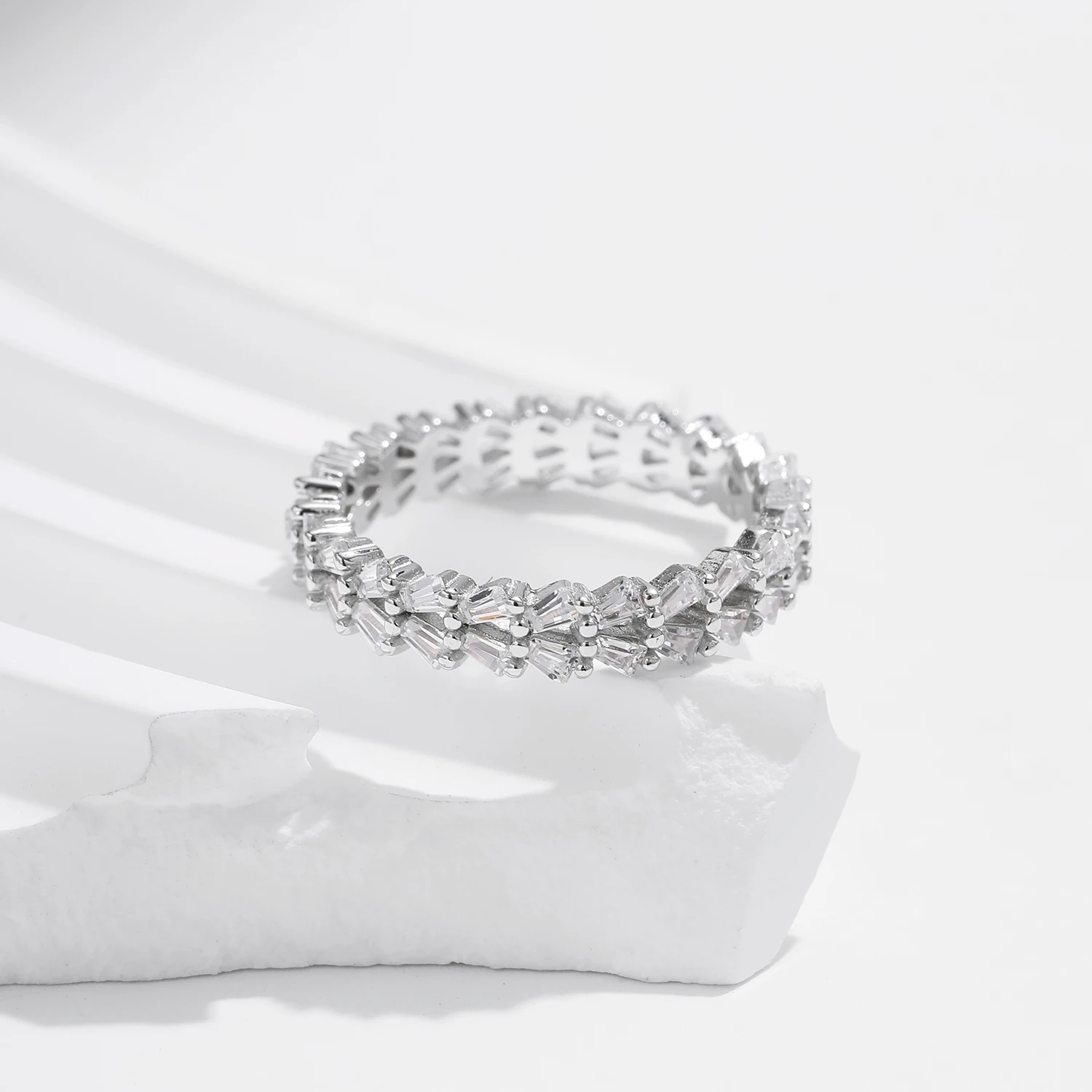 MODIAN 925 Sterling Silver Clear CZ Trapezoid Eternity Finger Ring modny mała biżuteria ślubna do układania w stosy dla kobiet — zdjęcie 6
