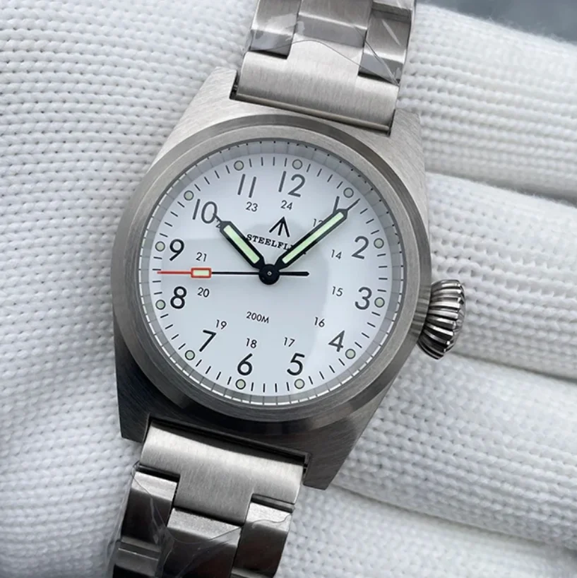 STEELDIVE Men Quartz Watch 38mm Pilot Wristwatch Divers 20Bar Waterproof C3 Luminous Sapphire Mirror VH31 Onion Crown