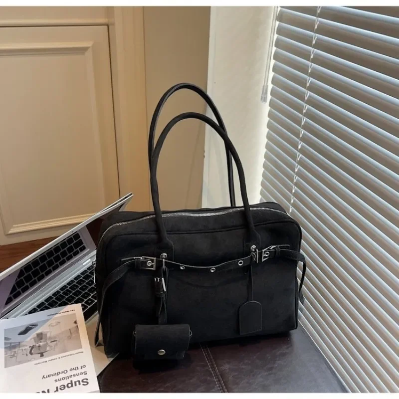 

Elegant Casual Designer Diaper Bag For Women Luxury Leather Tote Large Capacity Stylish Crossbody Shoulder Bag Minimalist