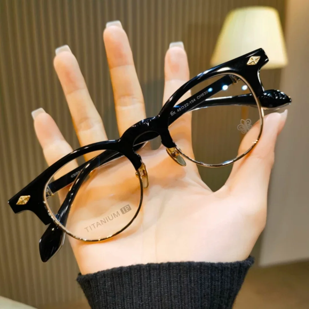 2026 New World Fashion Trend Top Art Designer's Women's Luxury Glasses Casual Retro Titanium Alloy Round Women's Eyeglass Frame
