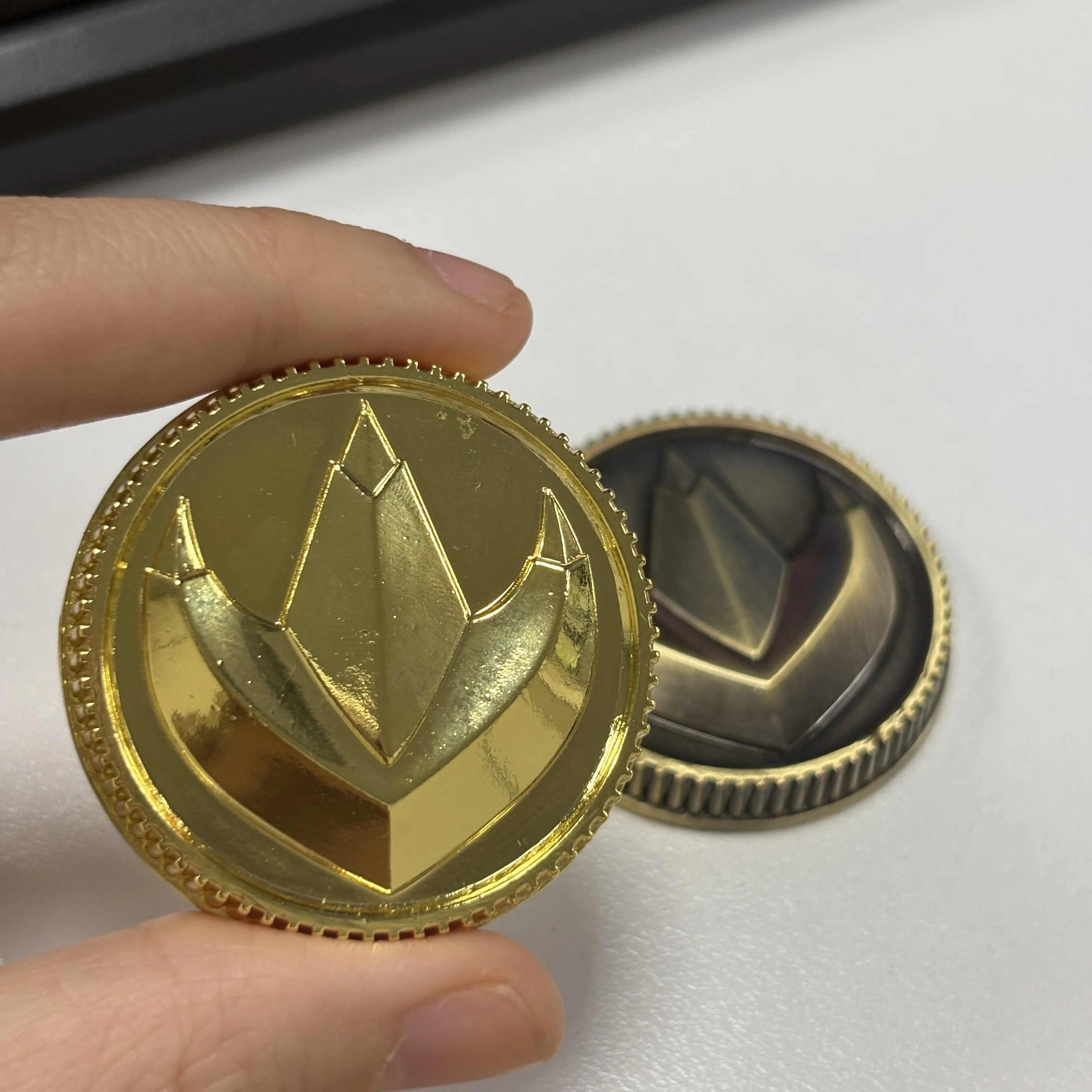 

Legacy DRAGON Power Weathered Coin Fit Legacy Ranger Morpher Power Coin-Gold (Optional Coin)