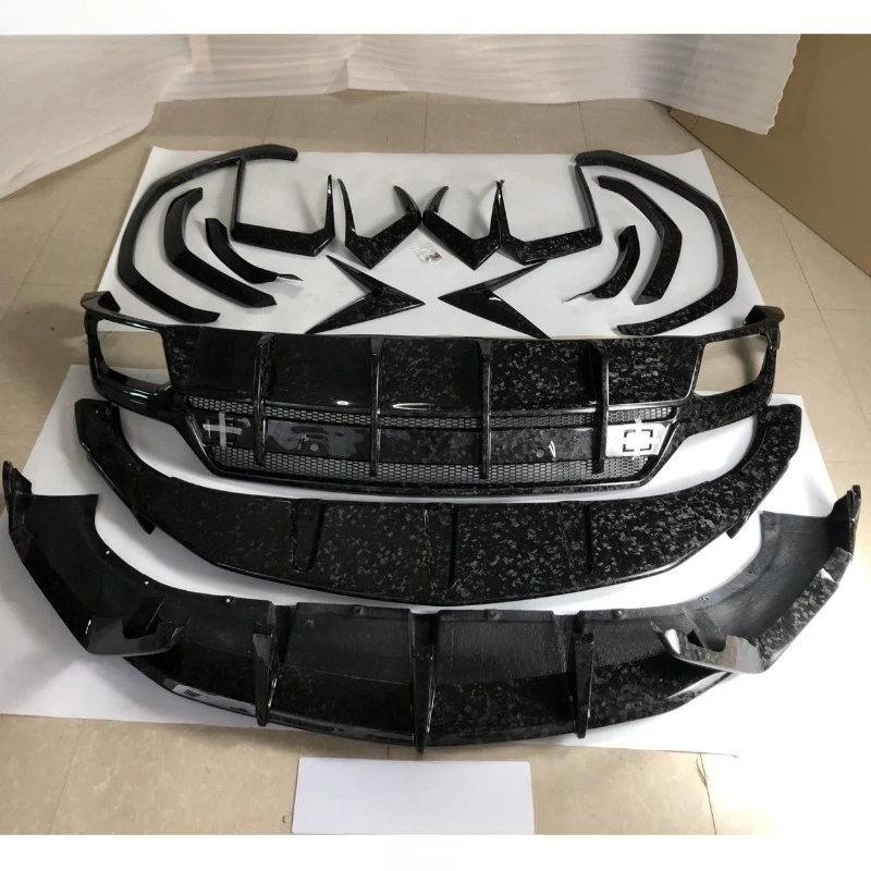 Topcar Forged Carbon Fiber Body Kit Bumper Front Lip Diffuser Spoiler Side Arch Vent for Urus
