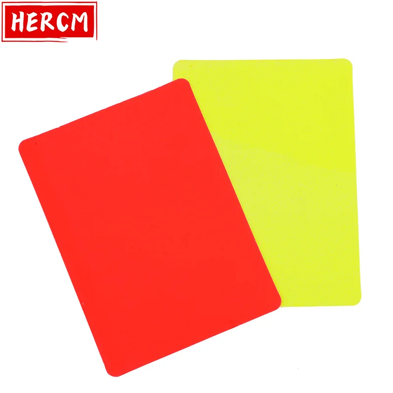 Желтые и красные карточки футбольного судьи