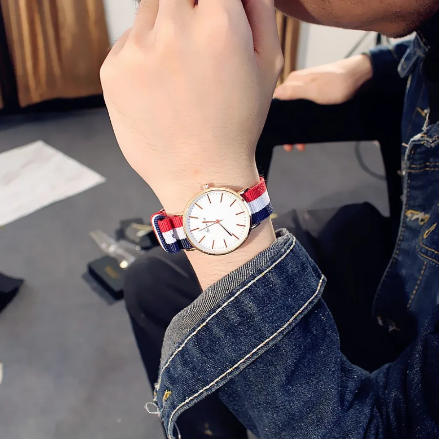 럭셔리 여성 시계 캔버스 스트랩 패션 숙녀 석영 손목 시계 간단한 골드 캐주얼 시계 여성 시계 선물 Montre Femme