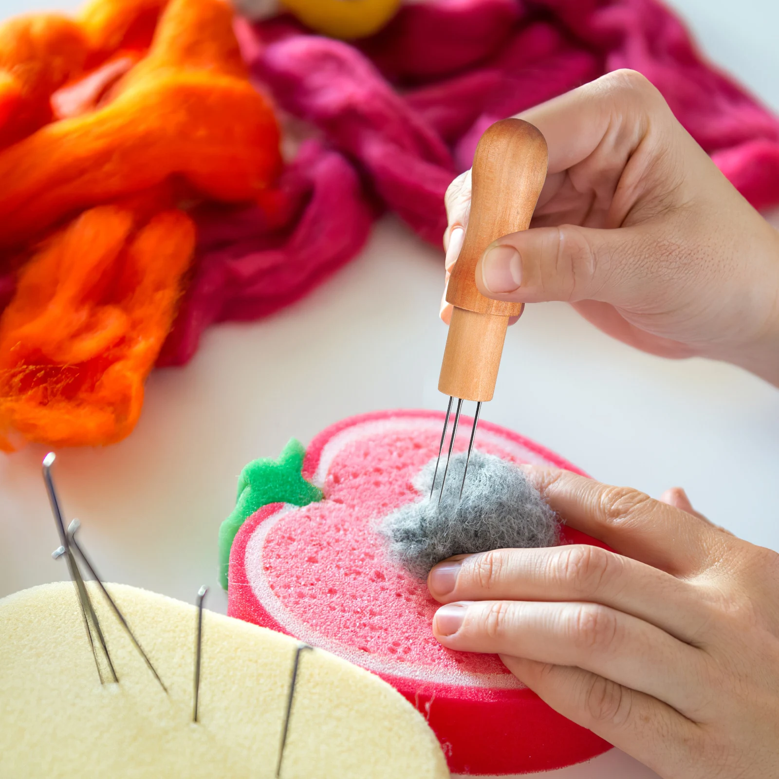 

1 set 1 Set Felting Needles Wood Handle Strong Iron Needles Storage Bottle Punch Tools Diy Wool Felt Making Kit Supplies