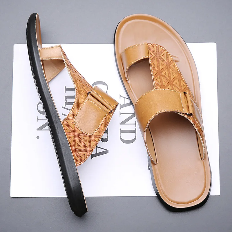 

Genuine Leather Sandals Men Fashion Flip-flops Outdoor Comfortable Men Beach Shoes High Quality Soft Sole Men Slippers Plus Size