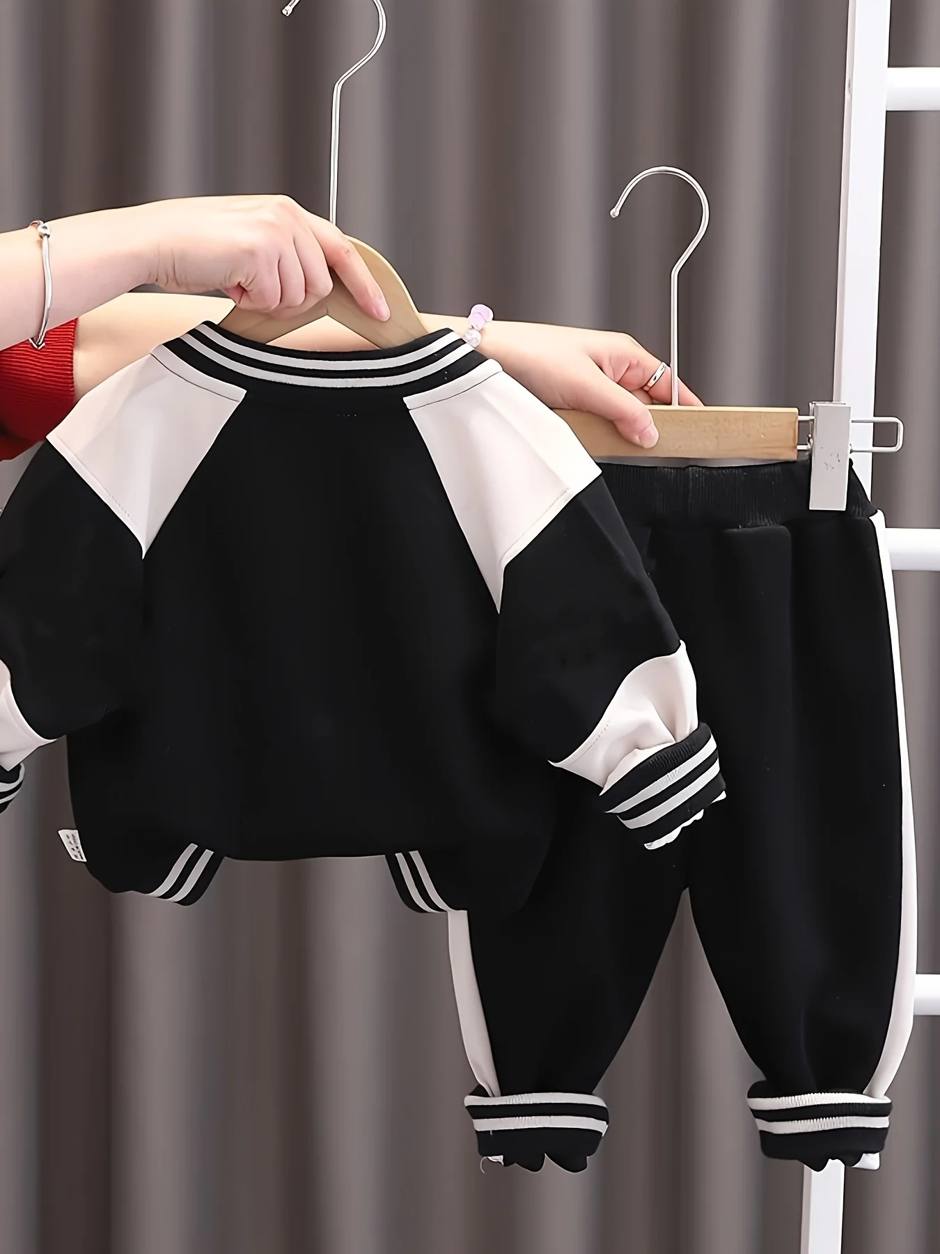 Boys' Spring and Autumn New Fashion Trendy Splicing Baseball Jacket Round Neck Inner with Baby Boys' Pants 3-Piece Set