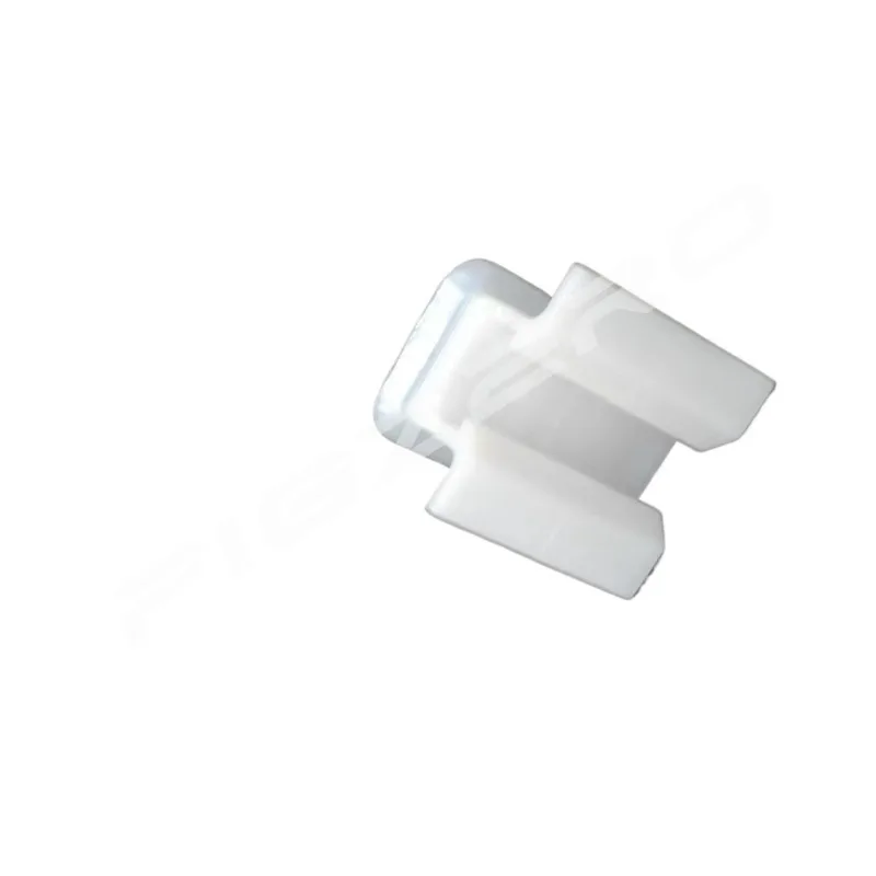 8331C6 Front Interi…