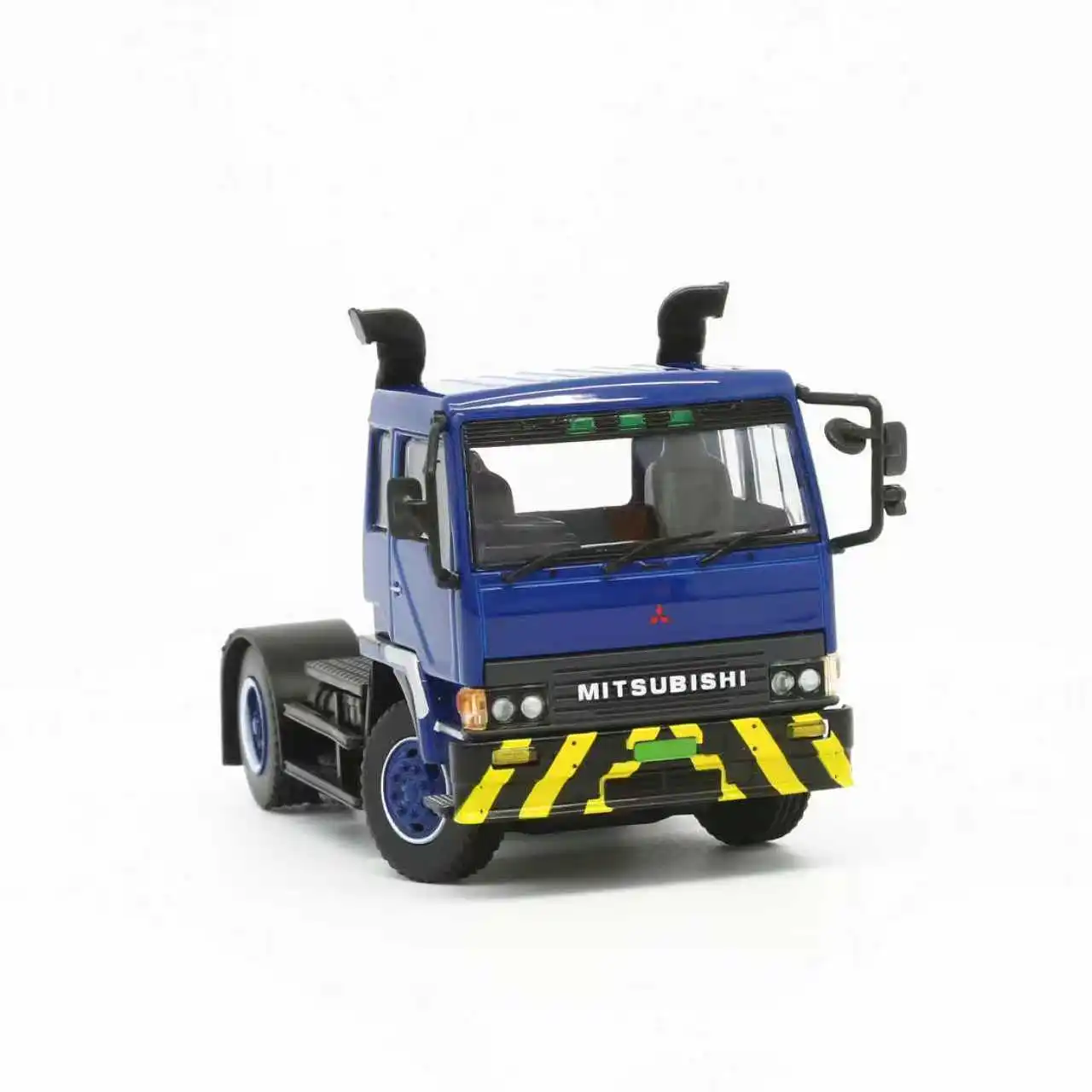 DBGT&Model1 Diecast 1:64 Mitsubishi Fuso Tractor Head Car Model Mitsubishi Play Vehicles Collectible Model Cars Toys for Boys