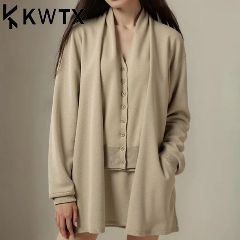 

KWTX 2025 Spring Summer Luxury 2 Piece Cardigan Set Halter Top V-Neck Single Breasted Cardigan Elegant Casual Outfits