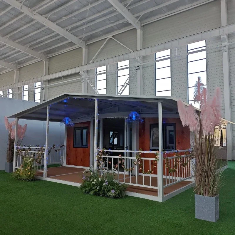 Metal Engraved 75mm Thickness EPS Wall Panel 40ft Expandable Prefabricated House for Classroom Living Office Use