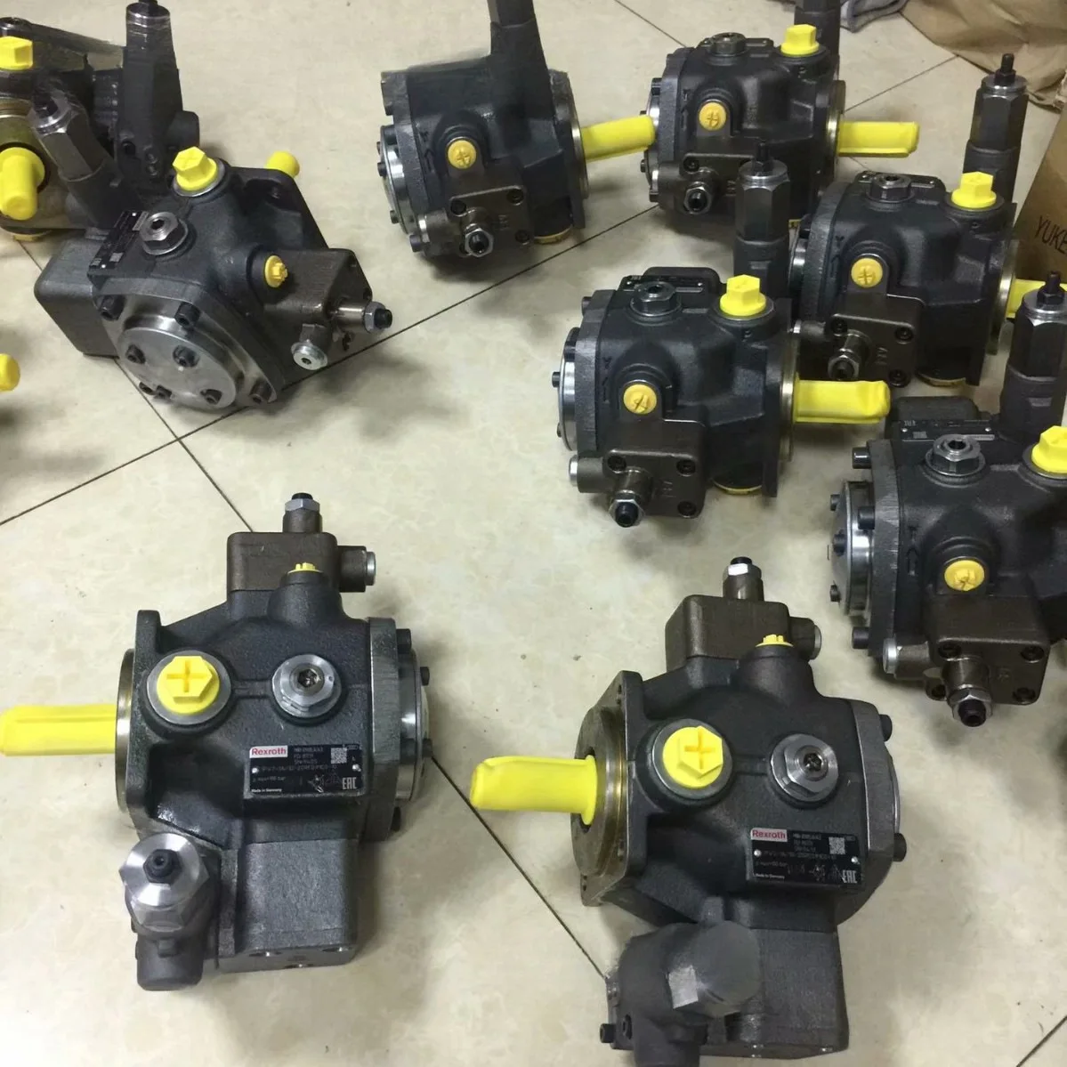 Rexroth Vane Pump R901031658 PVV21-1X/068-046RA15UUMB