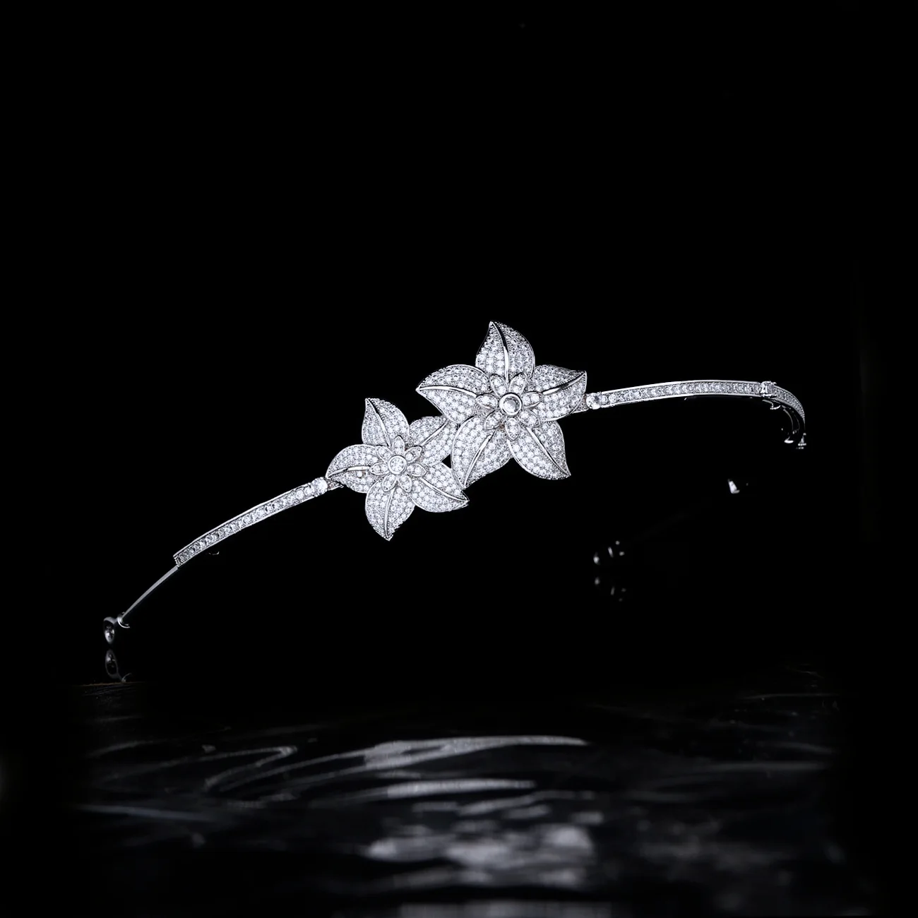 

New Exquisite Charming Jewelry Cute Flowers Women Crown Headwear Dress Accessories for Wedding Everyday Prom Party Gift H-19