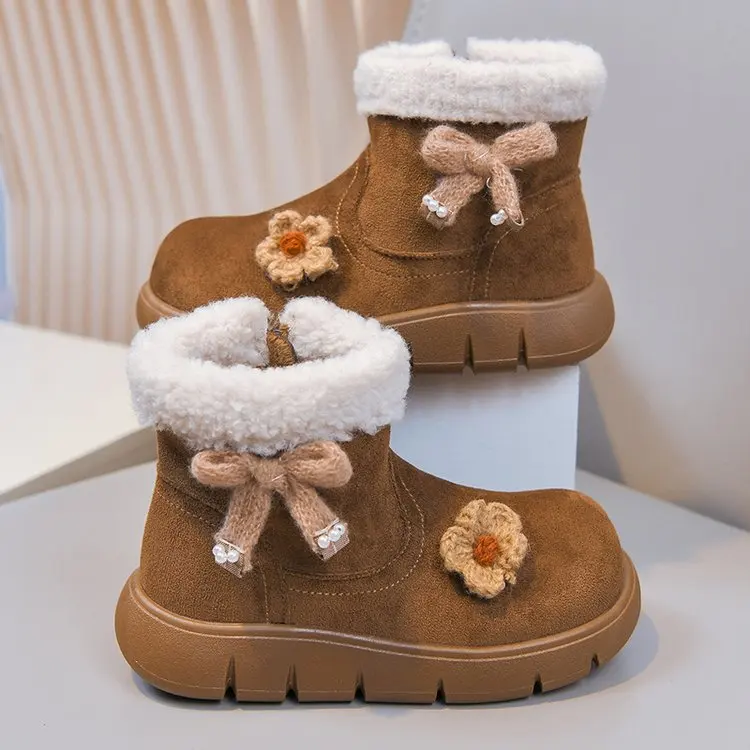 Girl's Winter Snow Boots Appliques Furry Platform Suede Kids Short Boot Four Colors Flexiable Non-slip Warm Chic Children Boot