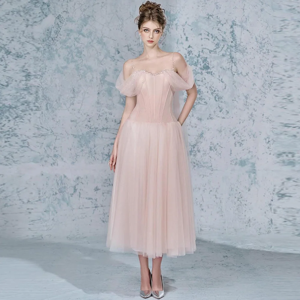 

Customized Spaghetti Straps Sweetheart Evening Dress Fashion Celebrity Gowns Delicate Crystal A-Line Celebrity Gowns