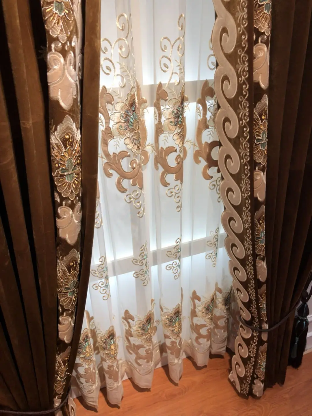 Custom  bedroom luxury solid Italian flannelette embroidered coffee velvet cloth blackout curtain tulle valance drape C1692