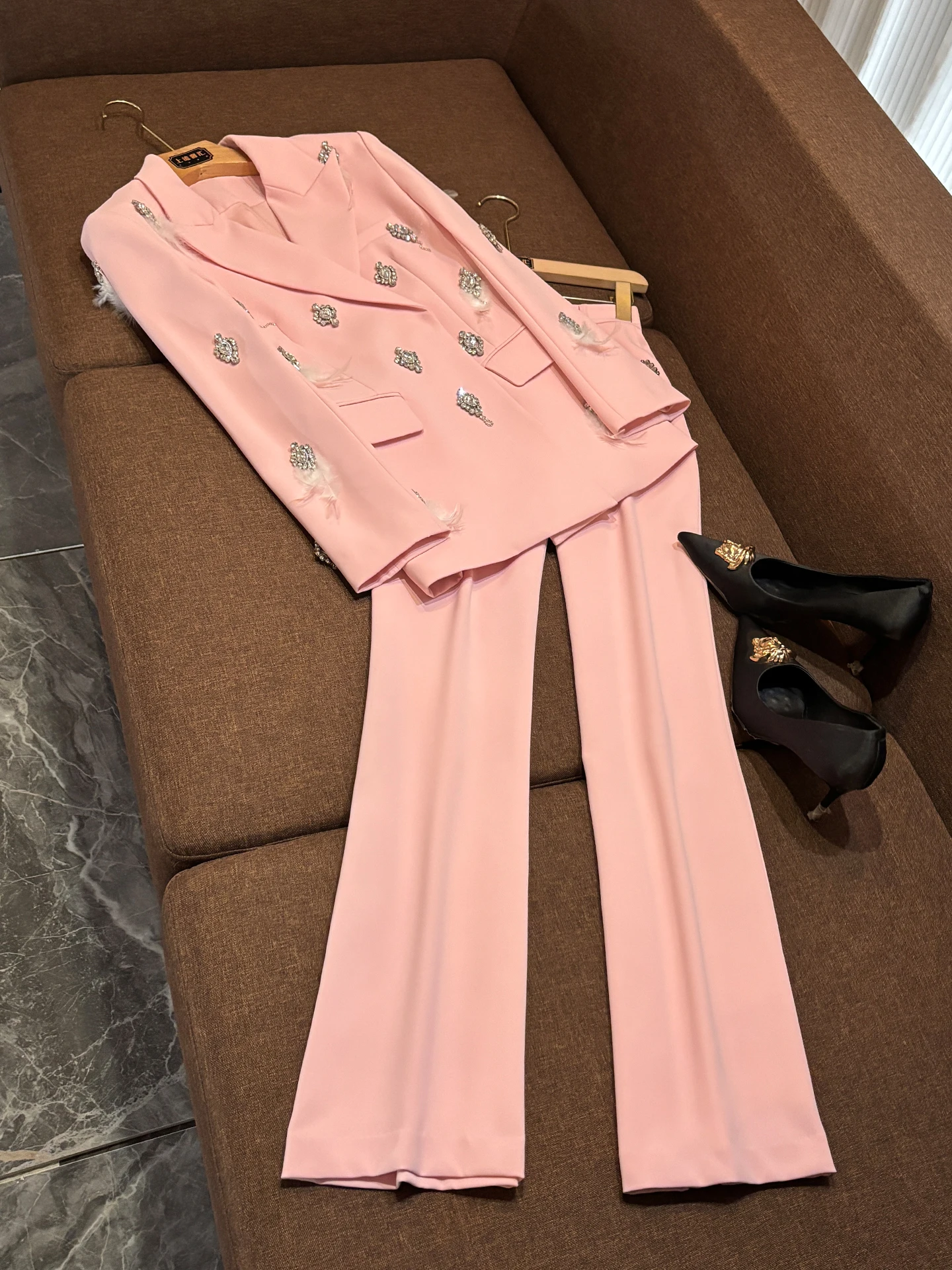 

High-End Glittering Suit Set Women's Pink Two-Piece Flared Pants Summer 2026 Fashion Elegant Ladylike Polyester Material
