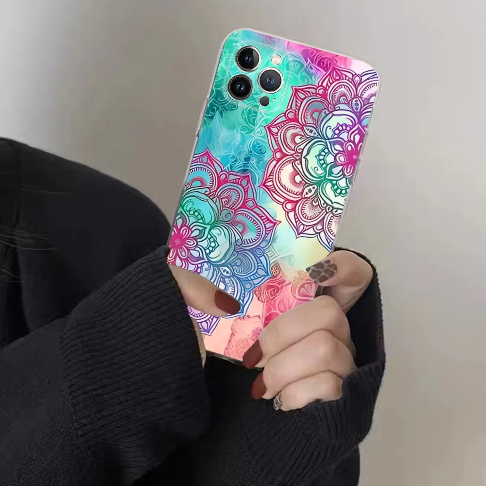 Mandala Flower Phone Case For iPhone 15 14 11 12 13 Mini Pro XS Max Cover 6 7 8 Plus X XR SE 2020 Funda Shell