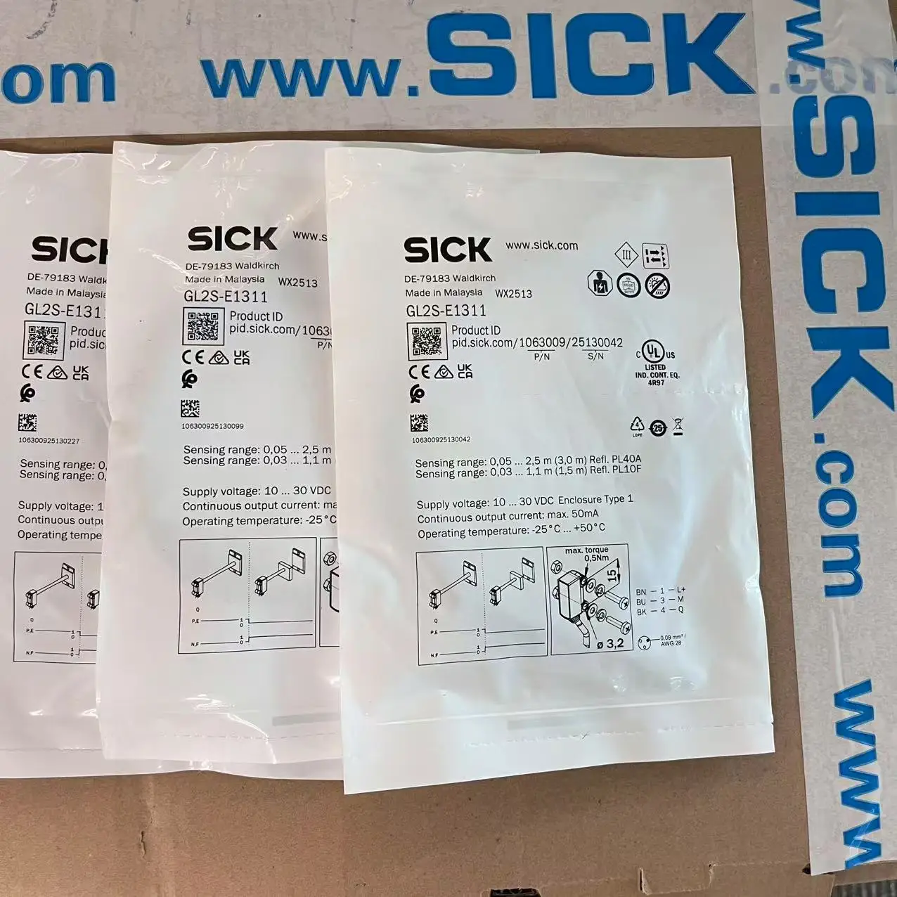 

SICK original GL2S-E1311 1063009 sensor Photoelectric retro-reflective sensor new in stock