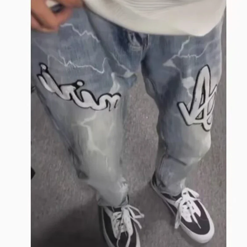 

2025 Мужские джинсы Мужские тонкие высокоэластичные джинсы со звездной вышивкой, эластичные повседневные джинсы со средней талией, модная уличная одежда, прямые брюки