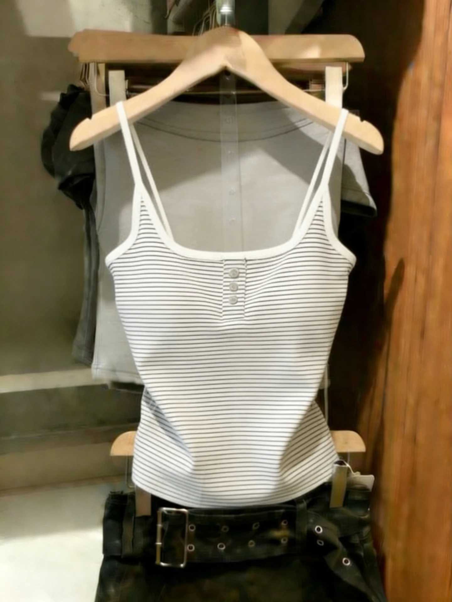 Retro Striped Halter Vest Women's Sexy Short Fit Summer New Style Outerwear Cotton Blend Moisture Wicking Button Closure