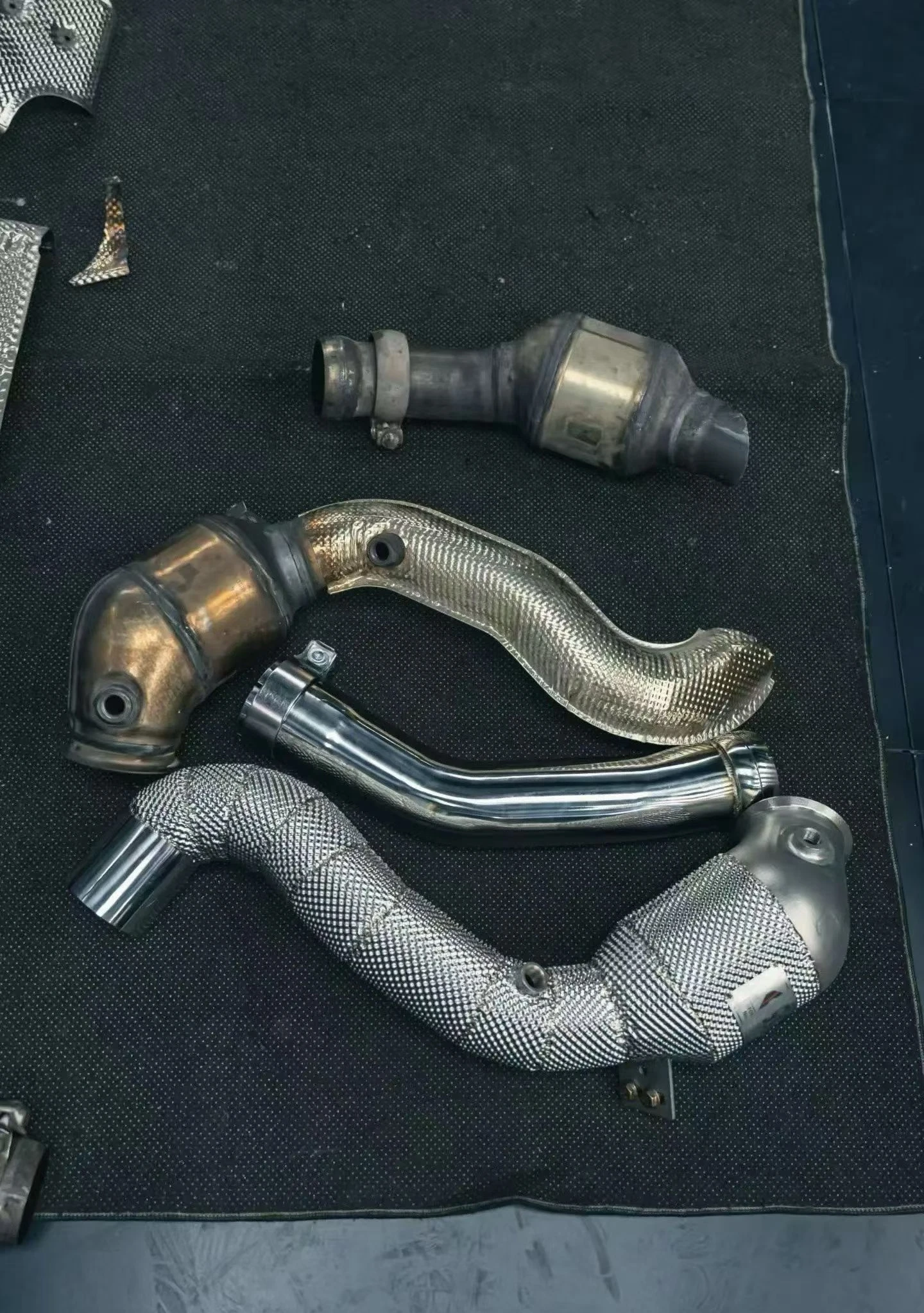 ACE Bestseller Hochleistungs-Downpipe für Mercedes-Benz C63 C63S AMG W205 Hochleistungs-SUS304-Auspuffrohr Auto-Zubehör – Detail 14