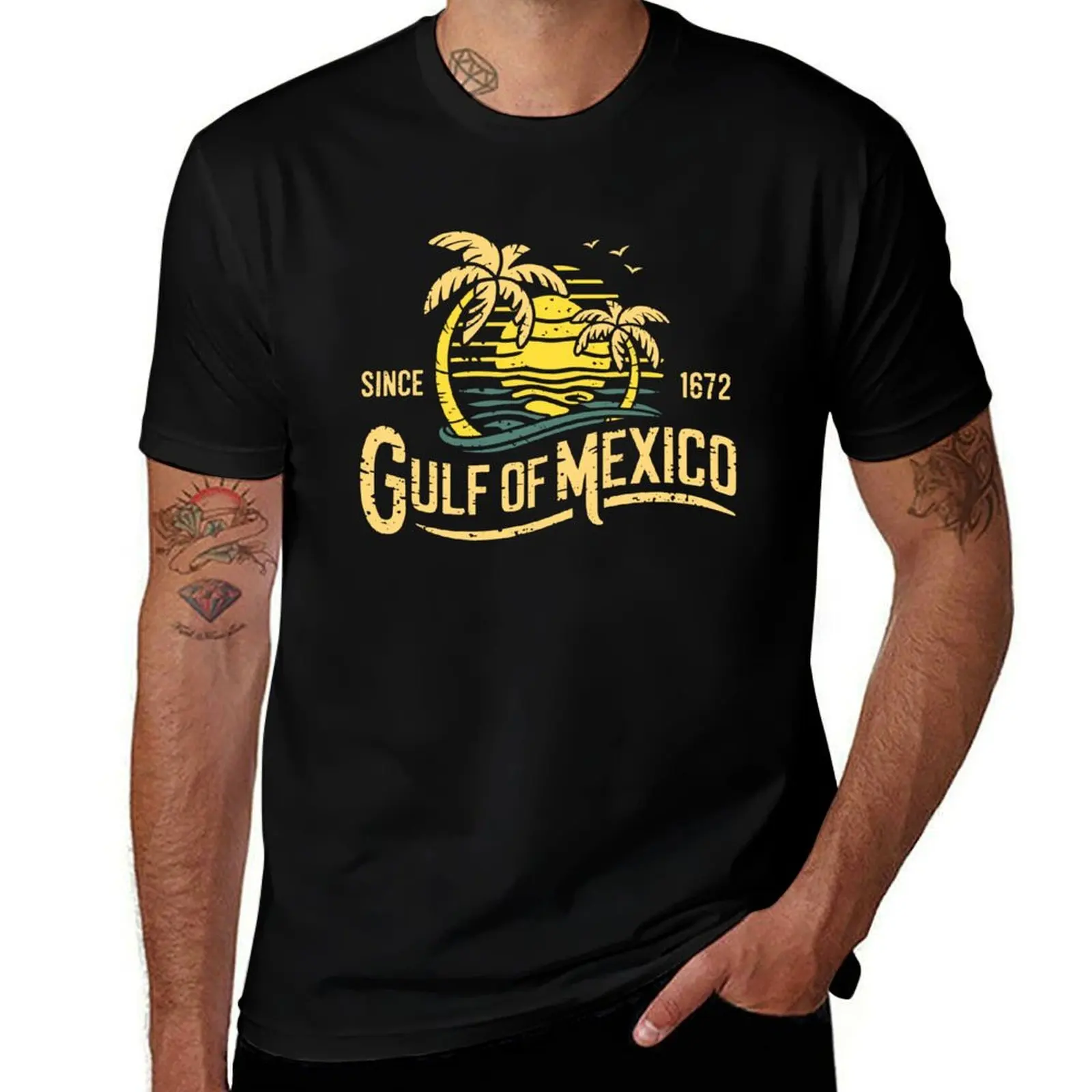 

Gulf of Mexico Vintage Sunset Palm Trees Ocean Beach Retro T-Shirt sublime luxury designer Funny t-shirts tshirts for men