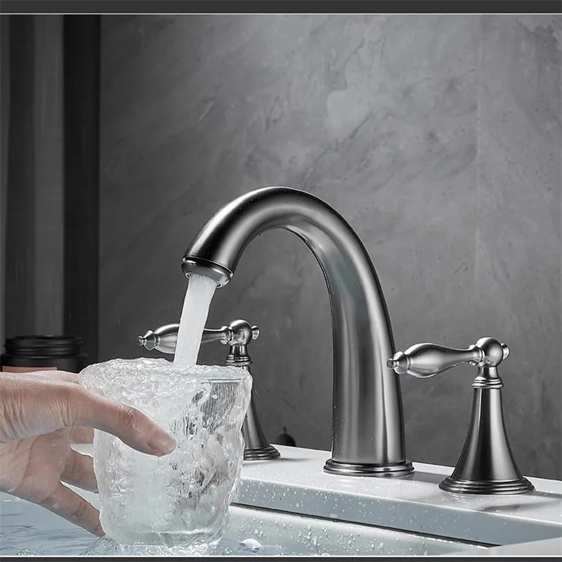 Immagine 3: Tuqiu Rubinetto per lavabo Ottone Grigio Rubinetto per bagno diffuso Rubinetti per lavabo antichi Rubinetto per lavabo a 3 fori Rubinetto per acqua calda e fredda