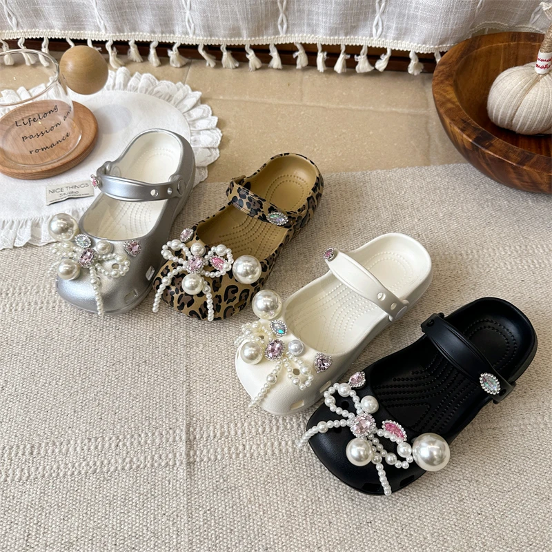 Girls Silver Mary Jane Clogs Kids Princess Style Bling Rhinestone Pearl Bow Decor Slip-on Sandals Strap Non-slip Garden Shoes