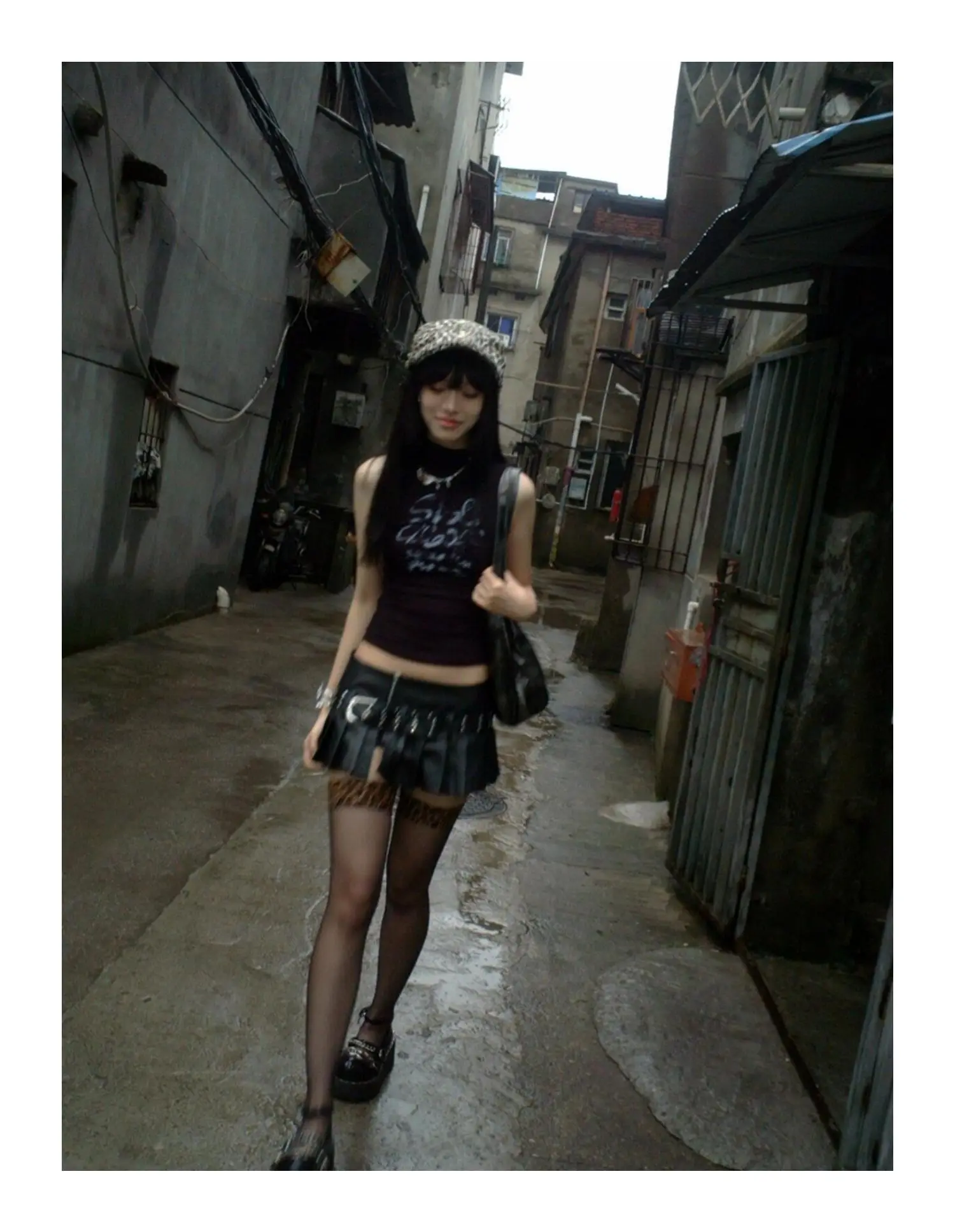 Tonngirls Y2k Vintage Tank Topsผู้หญิงแขนกุดพิมพ์กราฟิกเสื้อStreetwear 2000Sญี่ปุ่นสีดําGrunge Tops E-สาวฤดูร้อน