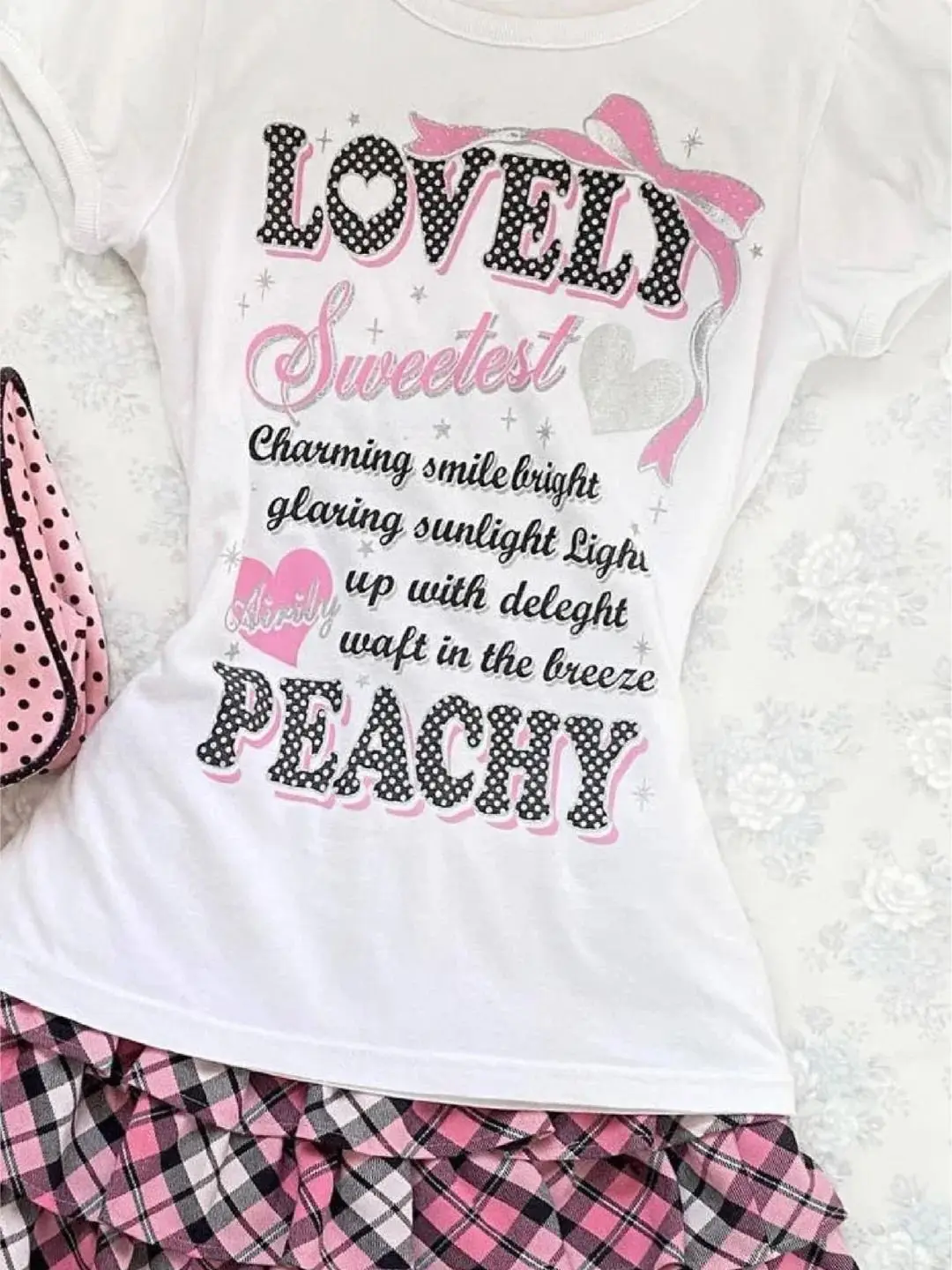 Onalippa 2021, Π±Π΅Π»Π°Ρ ΠΎΠ±Π»Π΅Π³Π°ΡΡΠ°Ρ ΡΡΡΠ±ΠΎΠ»ΠΊΠ° Ρ ΠΊΡΡΠ³Π»ΡΠΌ Π²ΡΡΠ΅Π·ΠΎΠΌ ΠΈ ΠΏΡΠΈΠ½ΡΠΎΠΌ Β«ΠΡΡΠ½Π°Ρ Π΄Π΅Π²ΡΡΠΊΠ°Β», Π°ΠΌΠ΅ΡΠΈΠΊΠ°Π½ΡΠΊΠΈΠΉ Π»Π΅ΡΠ½ΠΈΠΉ ΡΠΎΠΏ Π² ΡΡΠΈΠ»Π΅ ΡΠ΅ΡΡΠΎ, Π½ΠΎΠ²ΡΠΉ ΡΠΎΠΏ Ρ ΠΊΠΎΡΠΎΡΠΊΠΈΠΌΠΈ ΡΡΠΊΠ°Π²Π°ΠΌΠΈ Onalippa 2021, Π±Π΅Π»Π°Ρ ΠΎΠ±Π»Π΅Π³Π°ΡΡΠ°Ρ ΡΡΡΠ±ΠΎΠ»ΠΊΠ° Ρ ΠΊΡΡΠ³Π»ΡΠΌ Π²ΡΡΠ΅Π·ΠΎΠΌ ΠΈ ΠΏΡΠΈΠ½ΡΠΎΠΌ Β«ΠΡΡΠ½Π°Ρ Π΄Π΅Π²ΡΡΠΊΠ°Β», Π°ΠΌΠ΅ΡΠΈΠΊΠ°Π½ΡΠΊΠΈΠΉ Π»Π΅ΡΠ½ΠΈΠΉ ΡΠΎΠΏ Π² ΡΡΠΈΠ»Π΅ ΡΠ΅ΡΡΠΎ, Π½ΠΎΠ²ΡΠΉ ΡΠΎΠΏ Ρ ΠΊΠΎΡΠΎΡΠΊΠΈΠΌΠΈ ΡΡΠΊΠ°Π²Π°ΠΌΠΈ