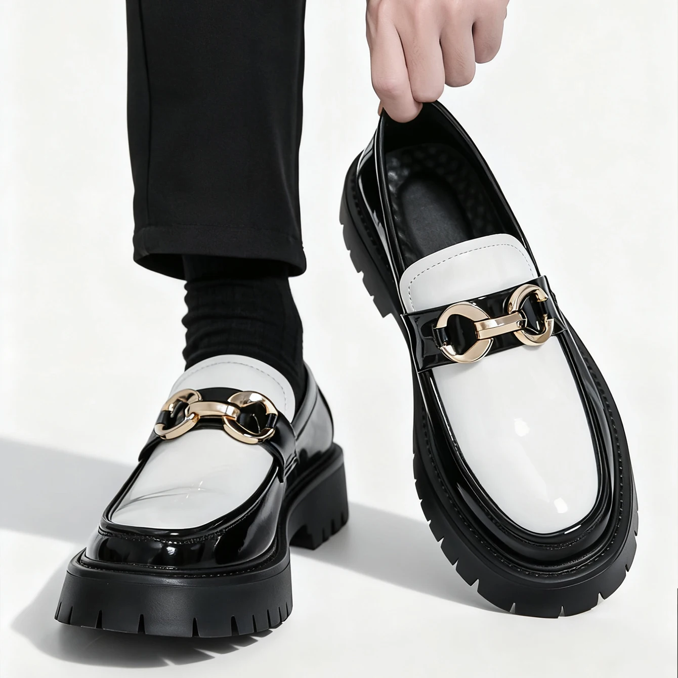 

Classic Fashion Thick Sole Men's Penny Loafers Slip-On Business Dress Shoes for Gentleman Metal Buckle Formal Party Glossy Shoes