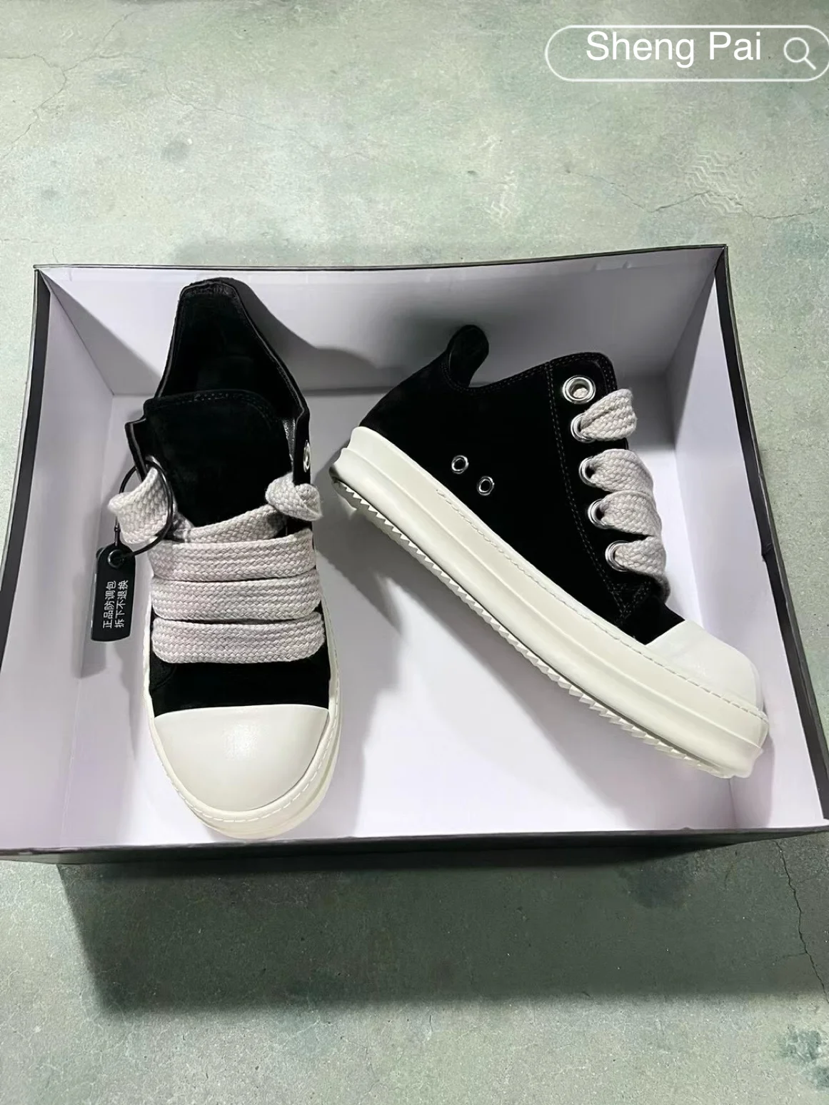 Fashion Men's Athleisure Shoes Black Suede Low Top Shoes High Quality O-wen Women's Sneakers Thick Lace Design Ankle Shoes
