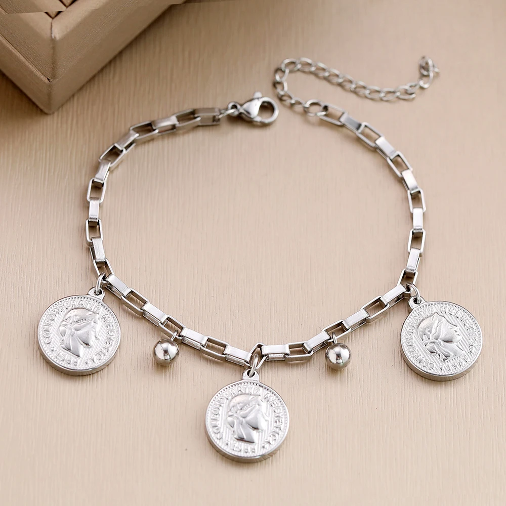 Stainless Steel Bracelets Grunge Gothic Queen\'s Portrait Coin Pendants Exquisite Charms Bracelet For Women Jewelry Party Gifts