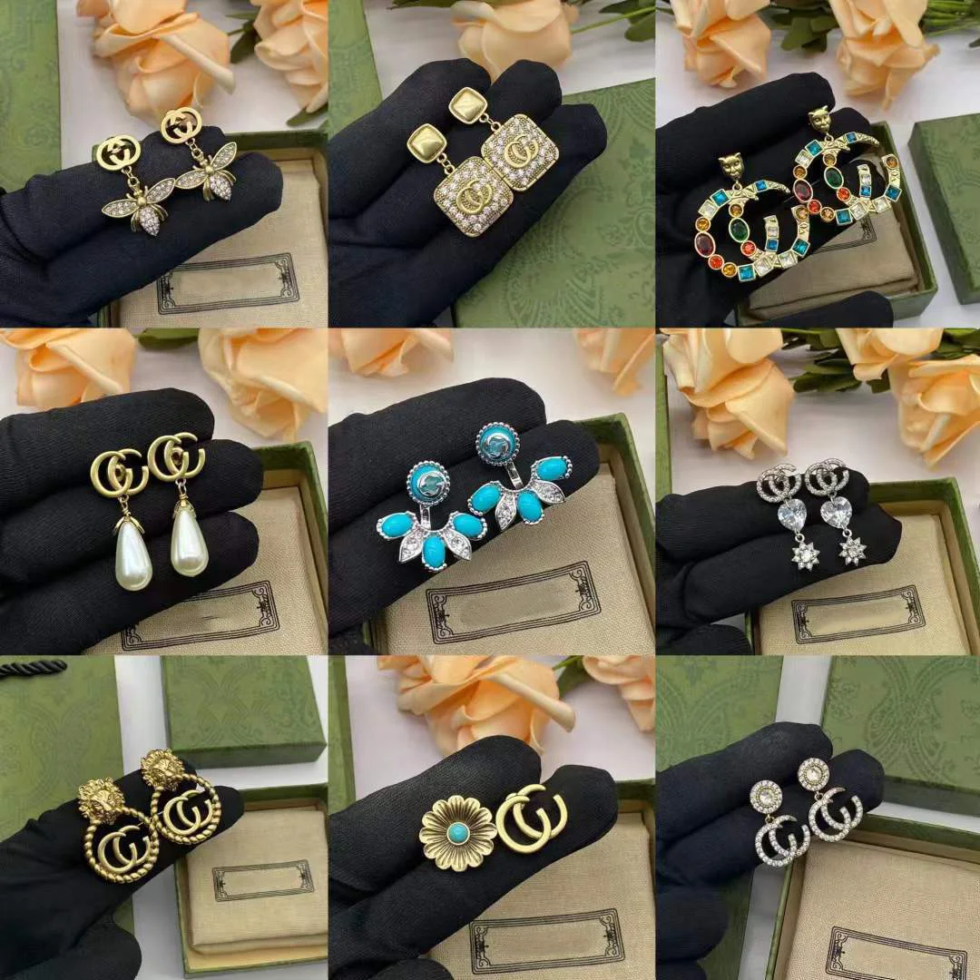 

New High-end Fashion Trend Light Luxury European and American Cross-border Pearl Inlay Classic Retro Bee Earrings