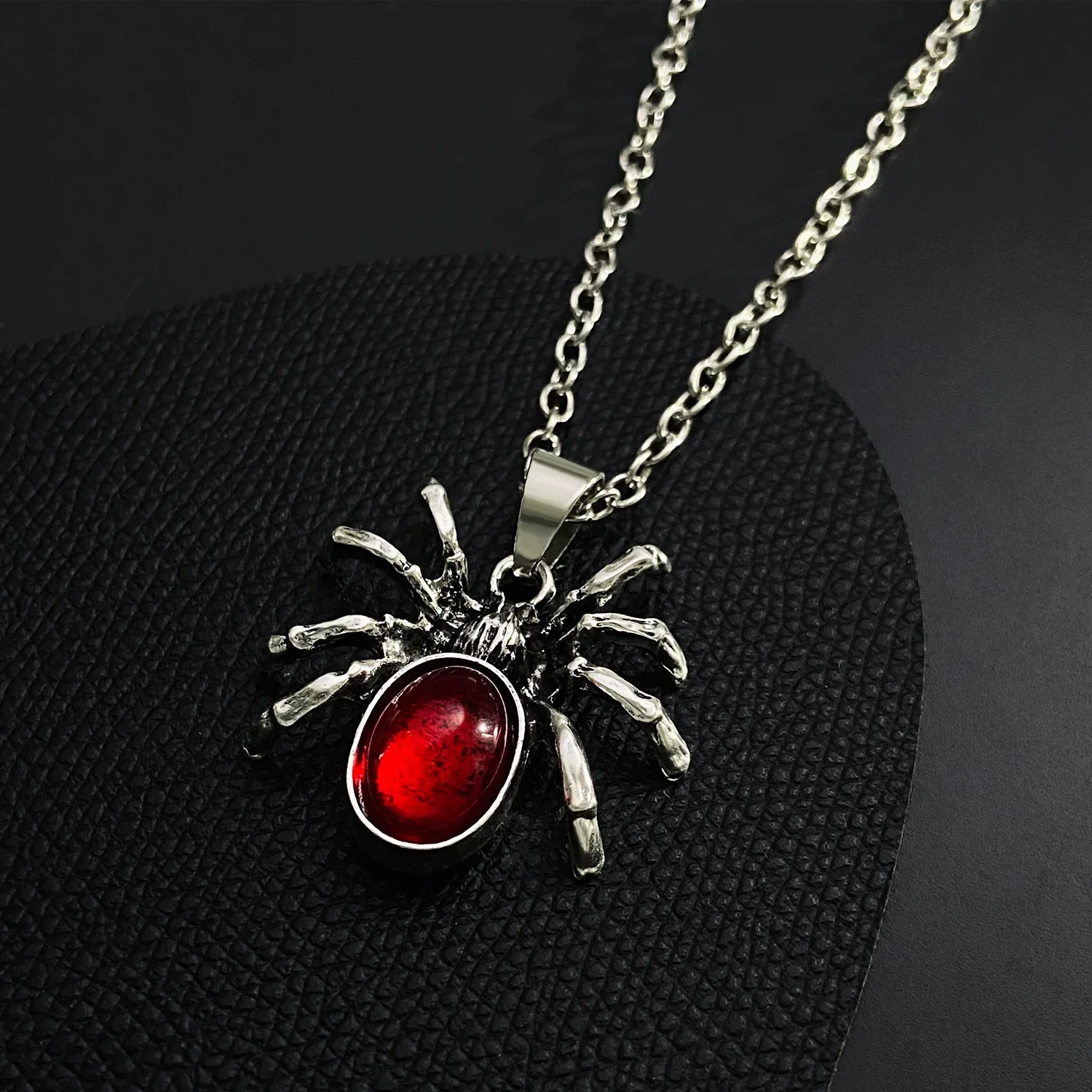 Gothic Dark Spider Necklace for Women Man Punk Ruby Wizard Witch Animal Pendant Collar Horror Halloween Gift Accessories Choker