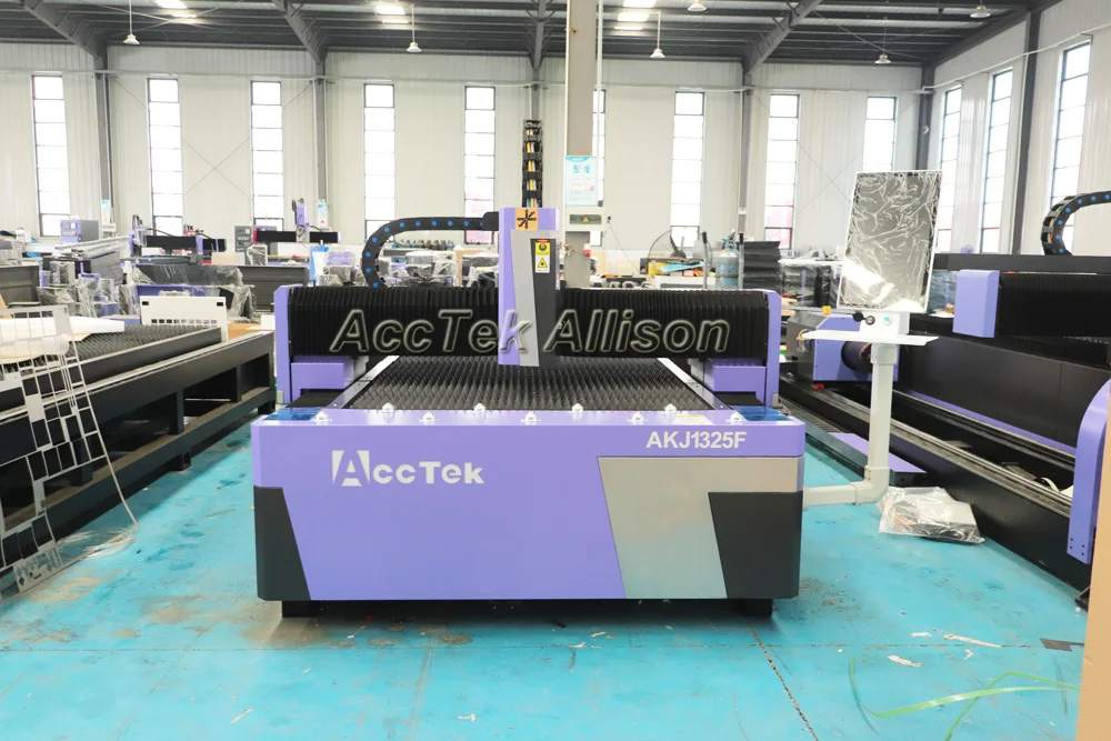 3015 1530 Metal Cnc Fiber Laser Cutting Machines 2KW 4KW 6KW Pipe Tube for Optional Laser Cutter Machines Price for Steel Sheet