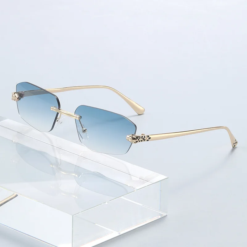 Small Retangle Frame Sunglasses Women Men Retro Metal Beach Ocean Lens Sun Glasses Luxuy Rimless Trimming Travel UV400 Eyewear