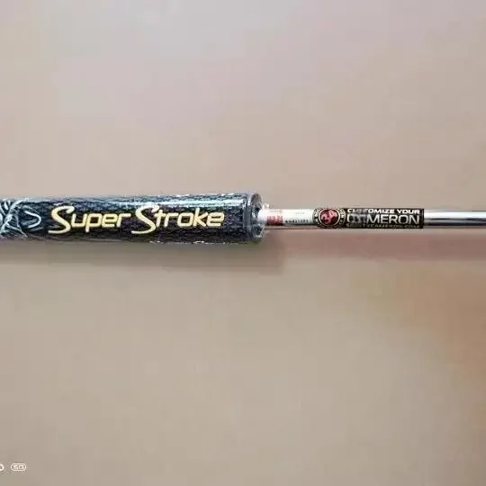 Putter de golf édition limitée |   Putter de golf haute performance pour une précision et un contrôle sur le vert