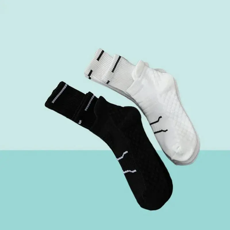 5 Piars 2024 High Quality Outdoor Sports Socks Thickened Towel Bottom Hiking Socks Sweat-absorbent Mid-calf Sports Running Socks