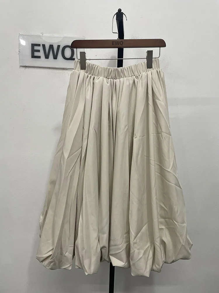 [EWQ] Vintage High Waist Slim Mid Length Versatile Cloud Half Puffy Umbrella Skirts Women's Bottom 2026 Spring Autumn 16U5762