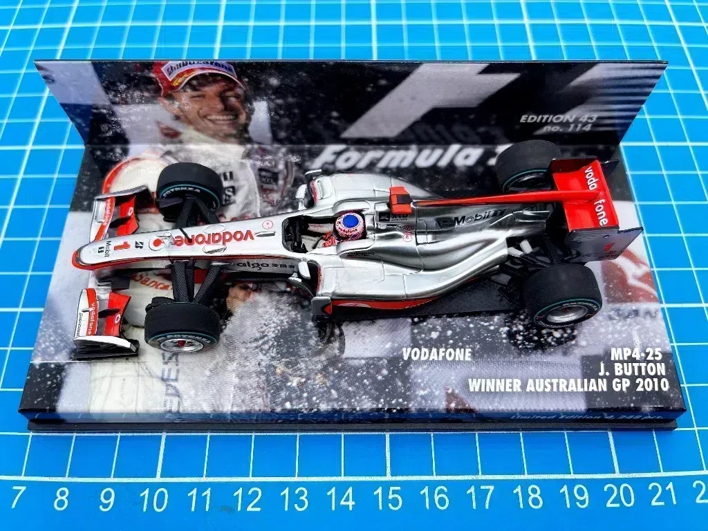 

Minichamps 1:43 F1 MP4-25 2010 Jenson Button Australia Simulation Limited Edition Resin Metal Static Car Model Toy Gift