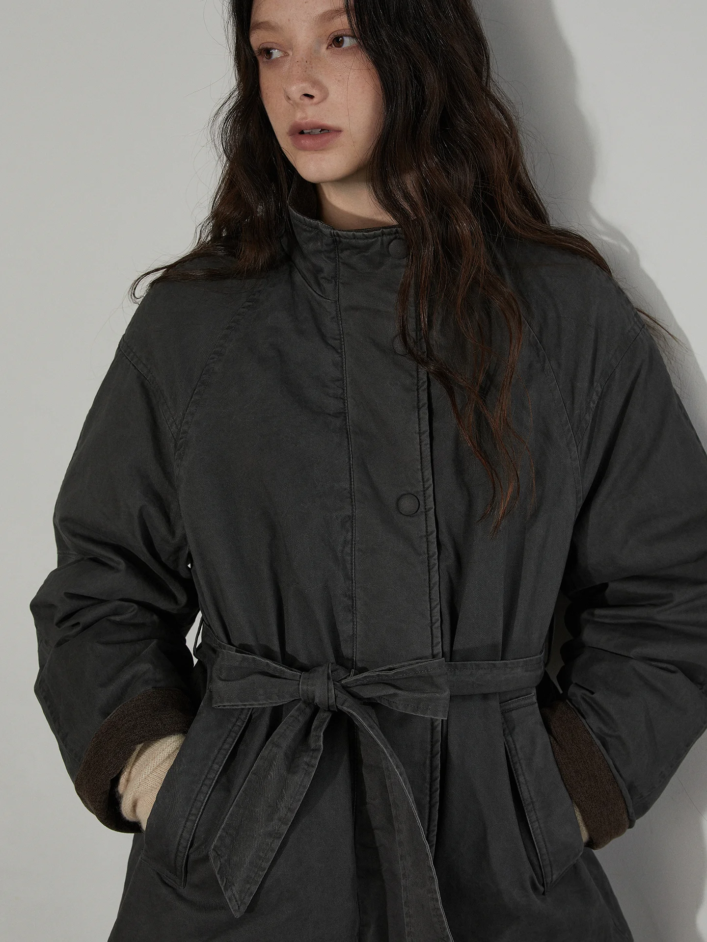 

Женская зимняя куртка-пуховик Lofi с воротником-стойкой и поясом, теплая, средней длины, для работы и повседневной носки, утепленная