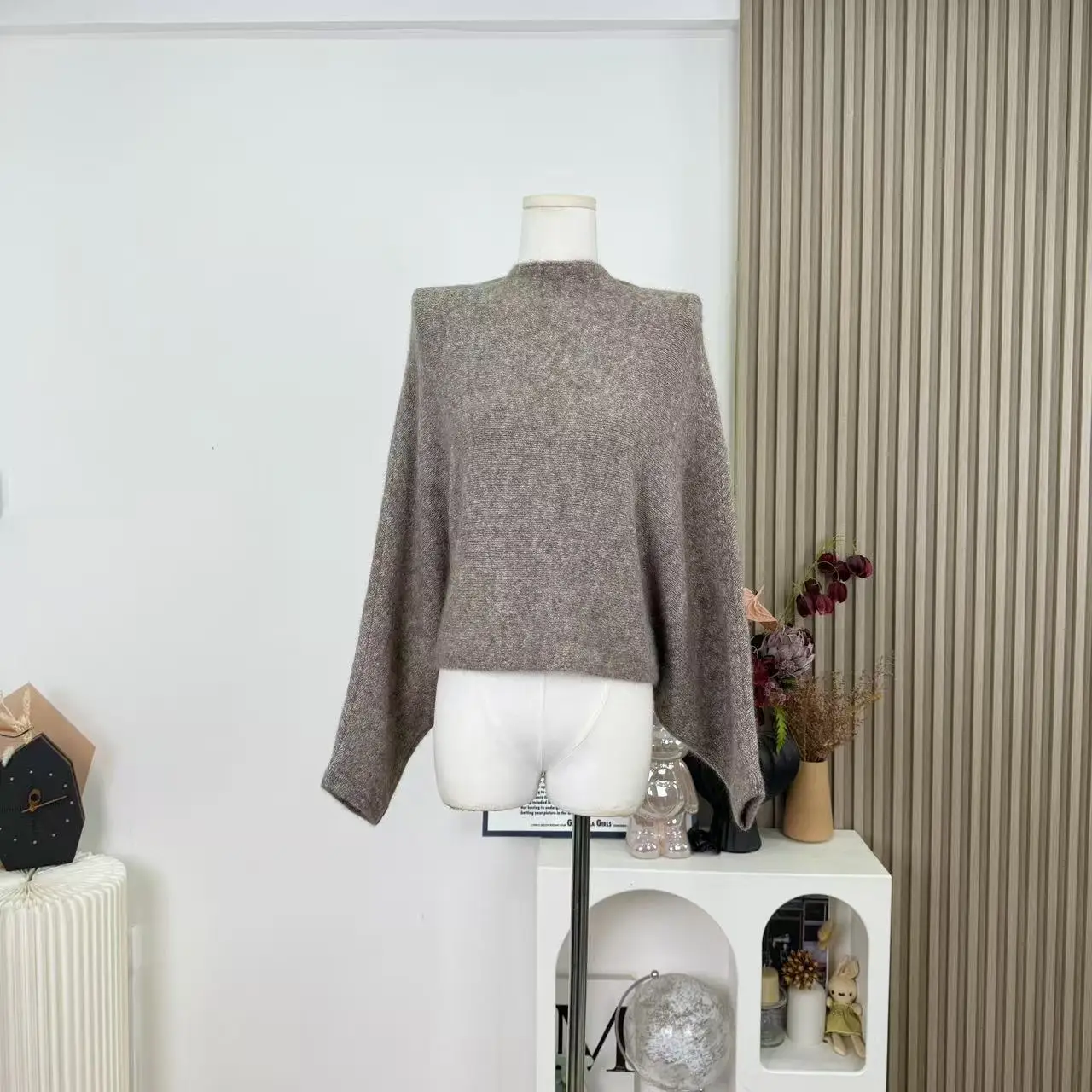 

Осень-зима, Лидер продаж, женская мода, свободный шерстяной свитер с воротником-стойкой, вязаный плащ, пальто, элегантные мягкие пуловеры, топ F330