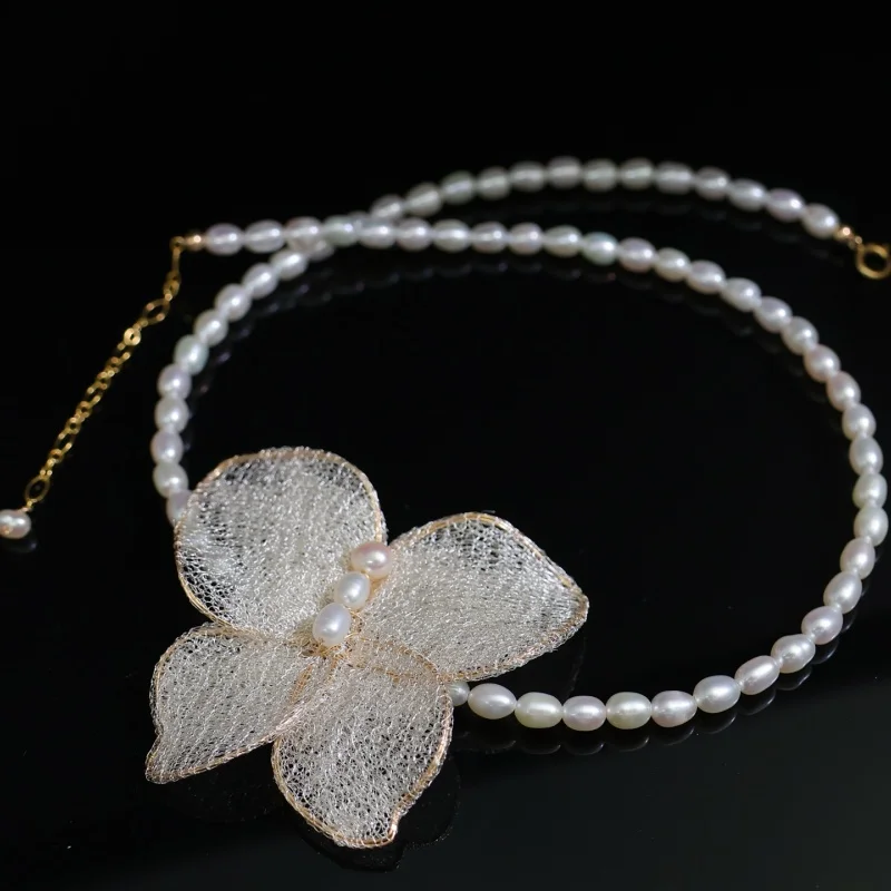 

SGARIT Butterfly Pendant Natural Freshwater Pearl Necklace for Women 14k Gold Filled Temperament Collar Chain Jewelry